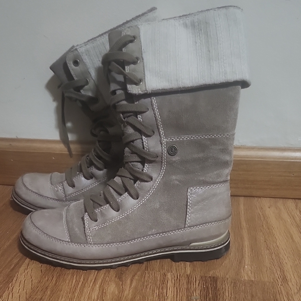 Stylish Gray Women's Boots